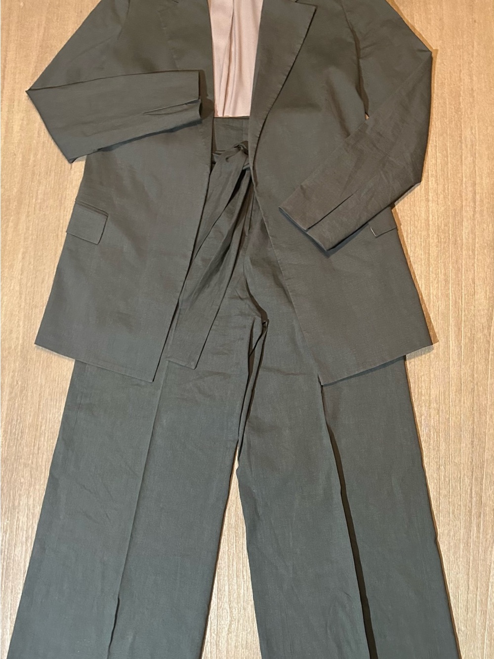 Theory 2-Piece Linen Pants Suit - Olive Green - Size 2
